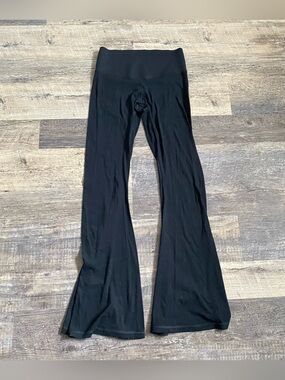Aerie black mid rise flare leggings medium